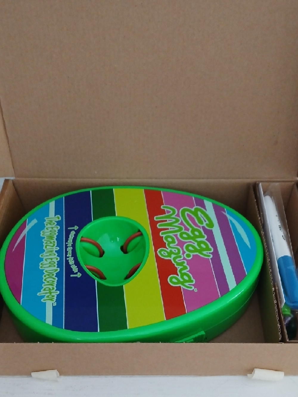 Eggmazing Egg Decorating Kit - Picture 4 of 4